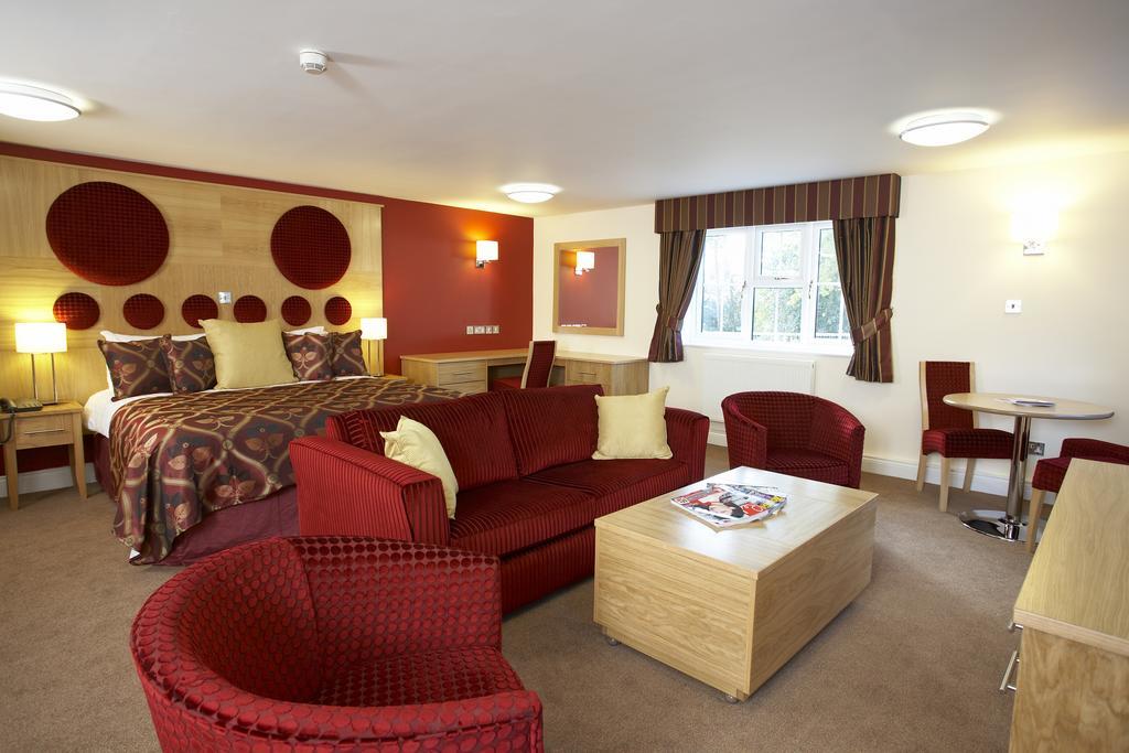 Best Western Plus Ullesthorpe Court Hotel & Golf Club Lutterworth Bagian luar foto